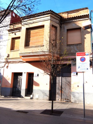 Casa para rehabilitar en venta en pleno centro de Rubí